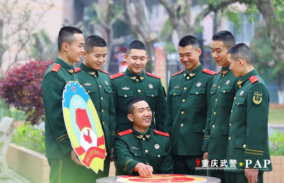 重庆队突破挑战，坚定信心争夺胜利的简单介绍