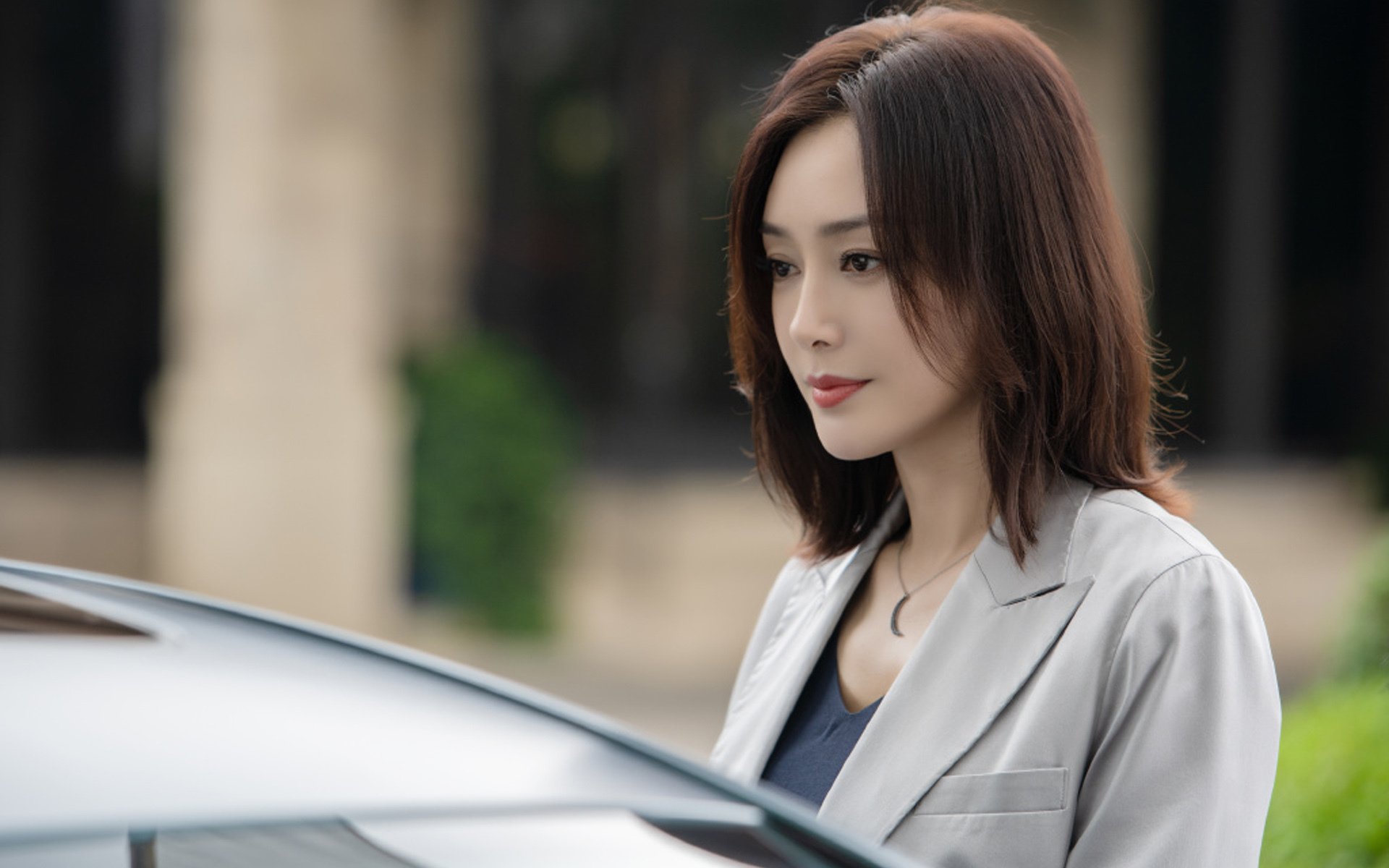 开云体育APP下载-速度与荣耀的交汇，F1年度争冠之夜，西亚卡姆的赛场统治力