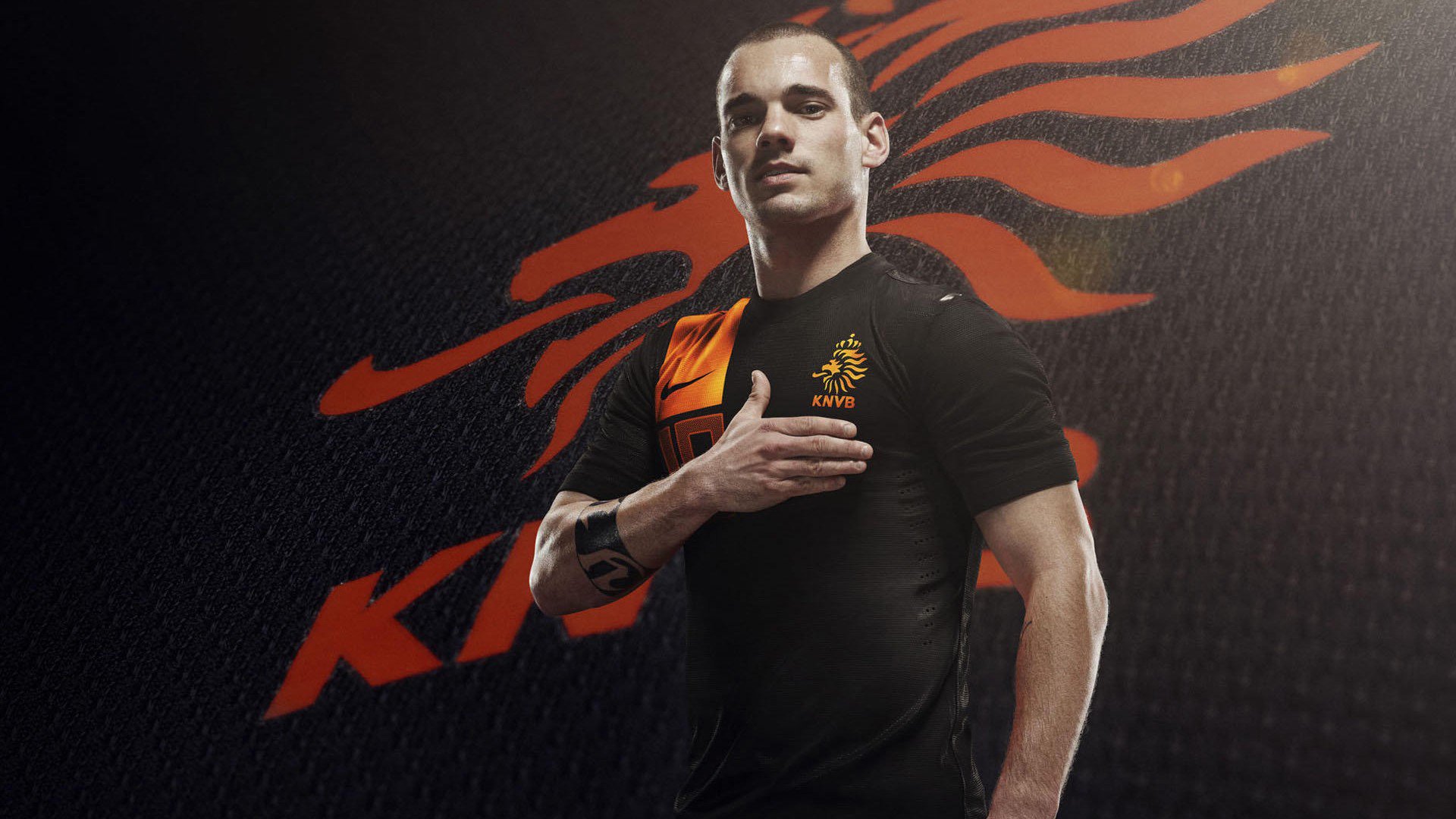 开云APP-欧冠淘汰赛之夜，库里如何成为全场焦点？